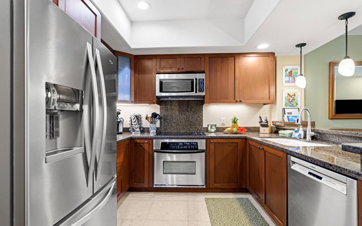 Photo of Kitchen in Waikoloa