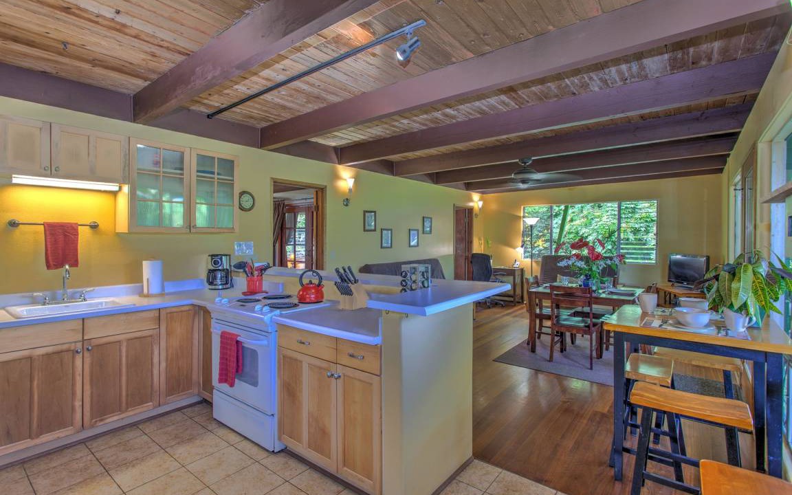 Photo of Kitchen in Kehena Beach Estates