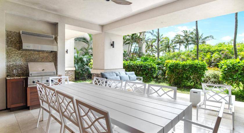 Photo of Others in Montage Kapalua Bay