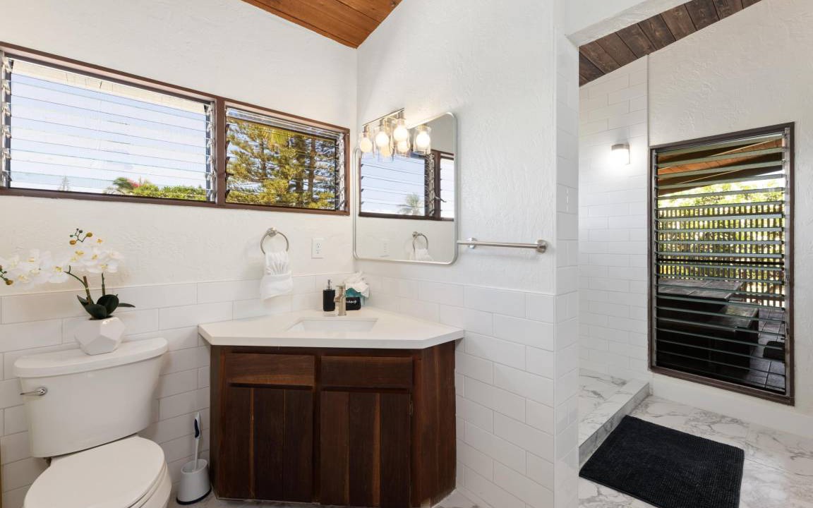Photo of Bathroom in Kaanapali