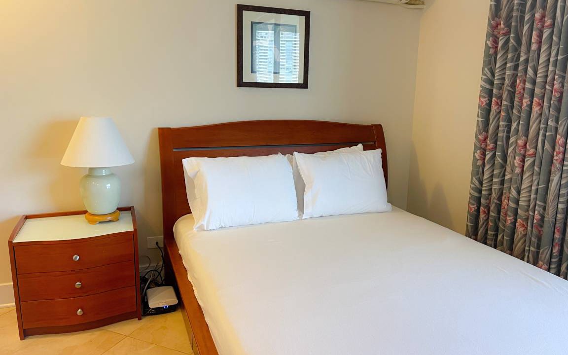 Photo of Bedroom in Waikiki