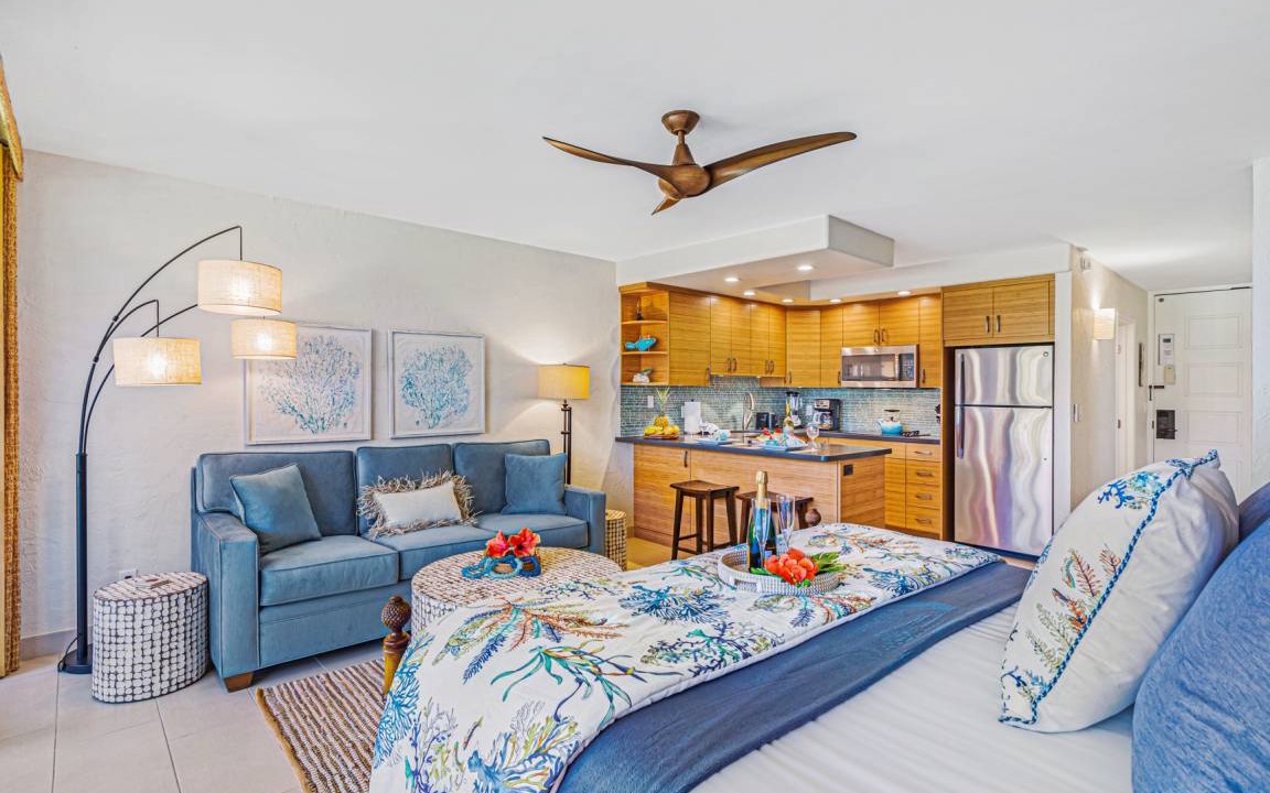 Photo of Bedroom in Historic Lahaina Front Street