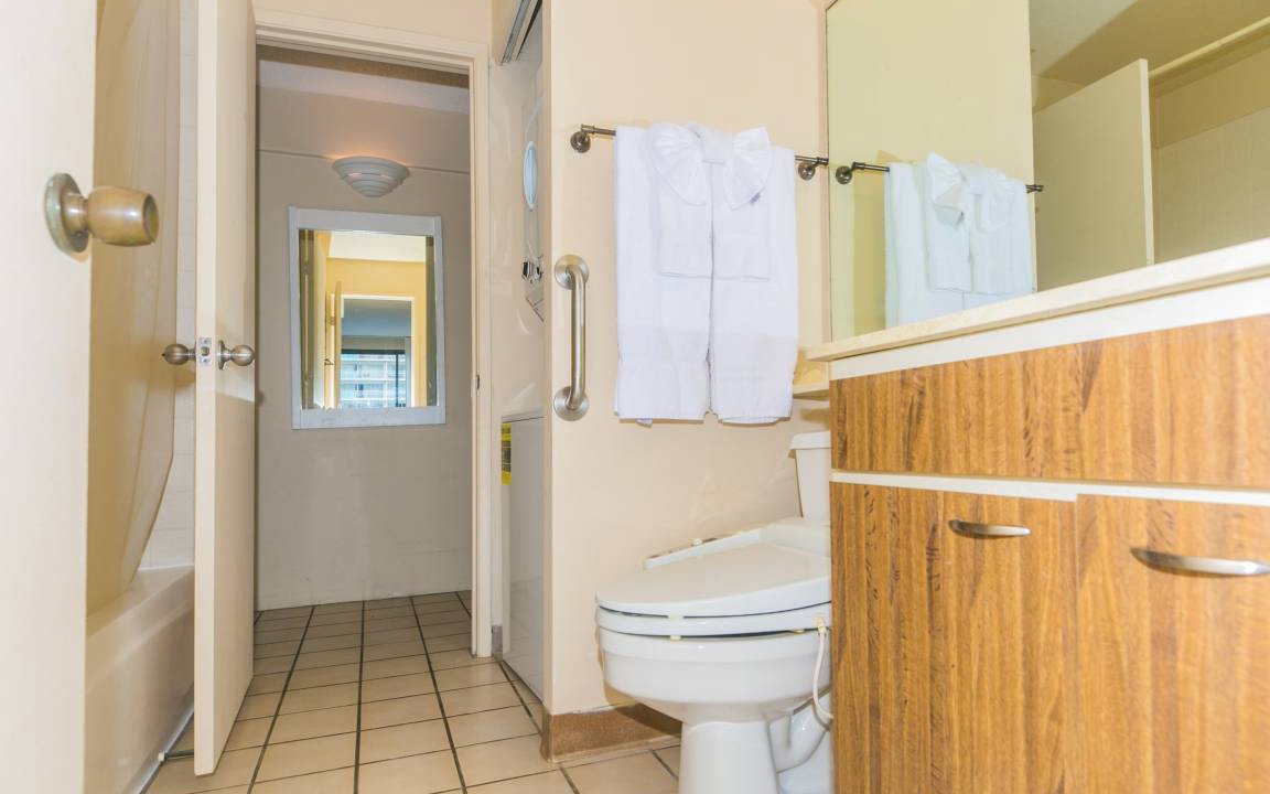 Photo of Bathroom in Waikiki