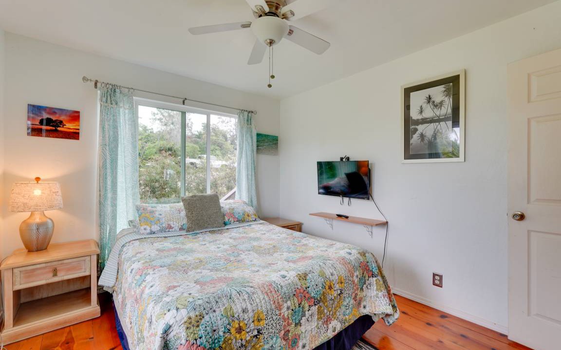 Photo of Bedroom in Kona Palisades