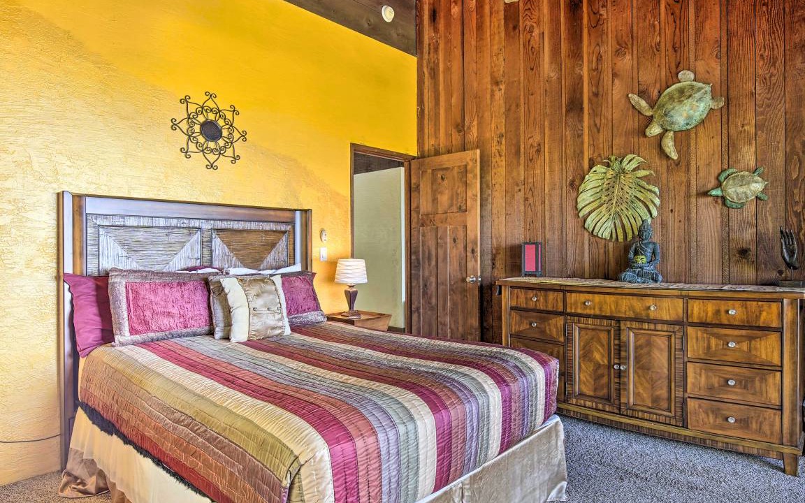 Photo of Bedroom in Kona Palisades