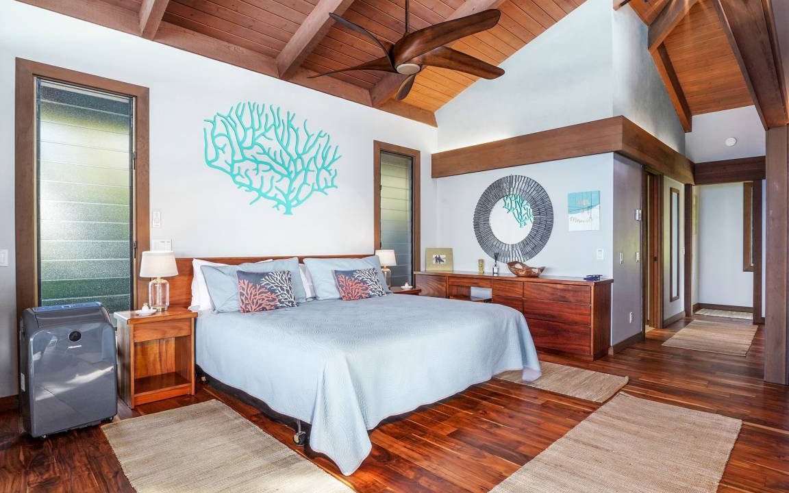 Photo of Bedroom in Kahaluu Bay