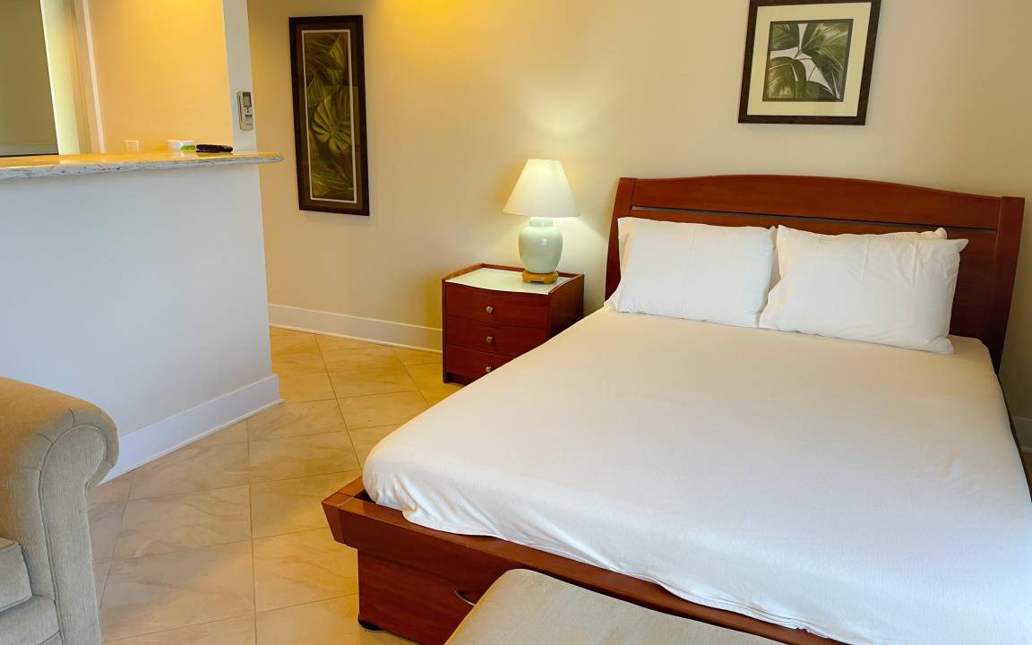 Photo of Bedroom in Waikiki
