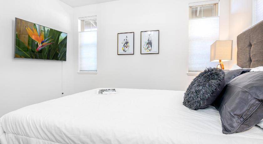 Photo of Bedroom in Makaha Valley