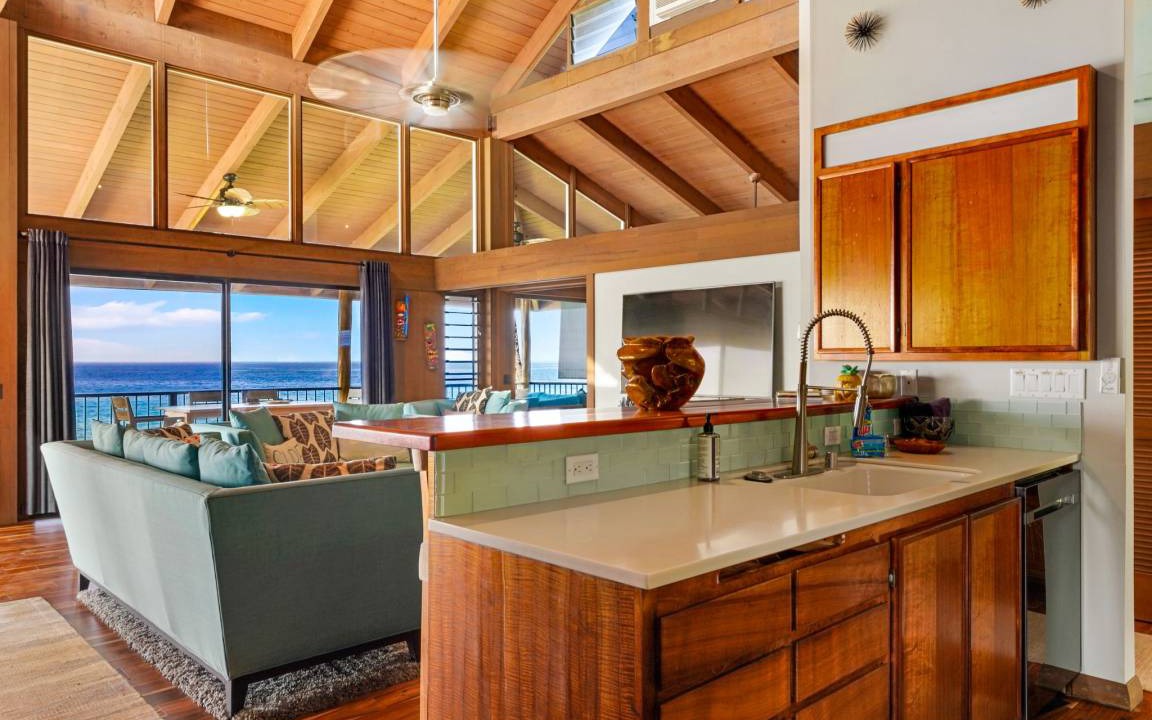 Photo of Kitchen in Kahaluu Bay