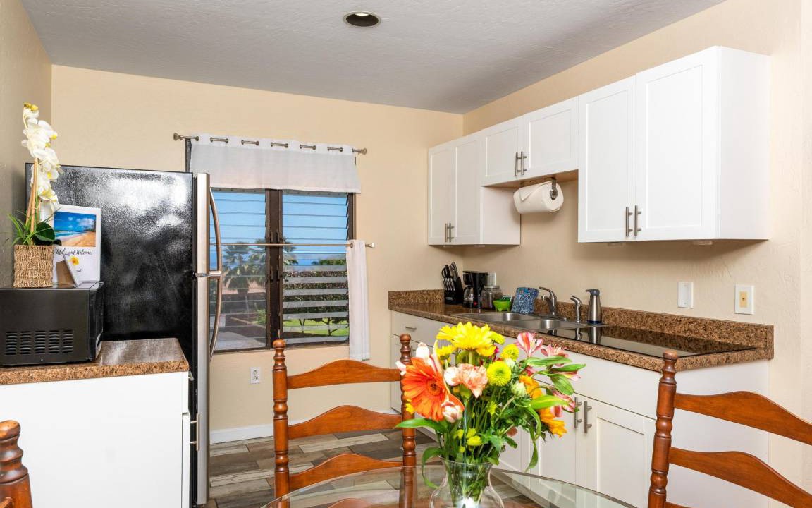 Photo of Kitchen in Kona Palisades