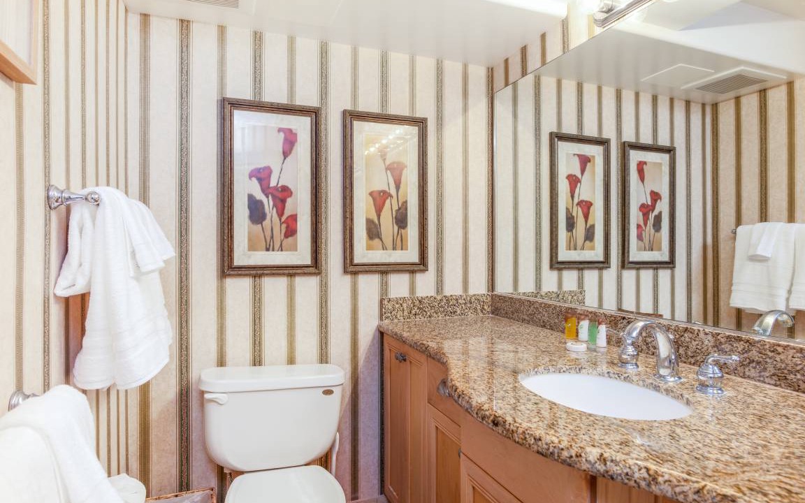 Photo of Bathroom in Waikiki