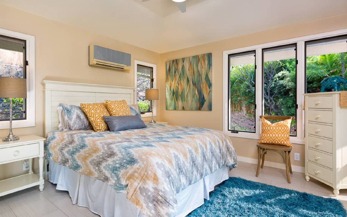 Photo of Bedroom in Kahaluu-Keauhou
