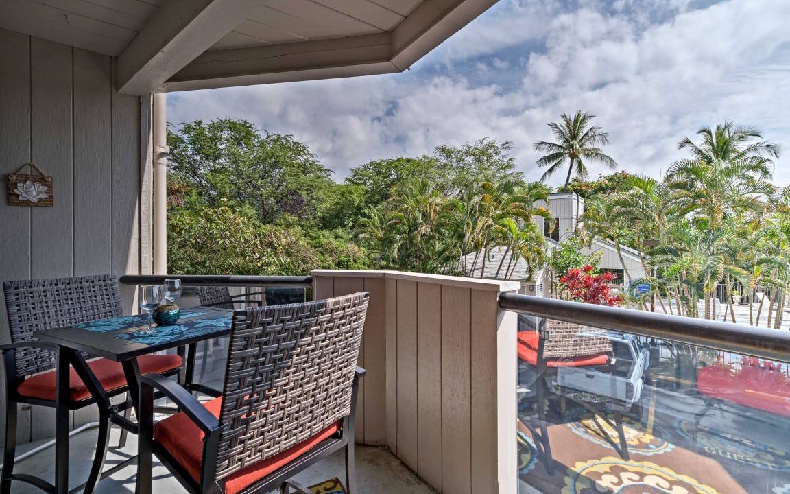 Photo of Patio Balcony in Historic Kailua Village