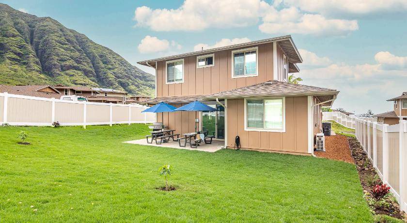Photo of Others in Makaha Valley