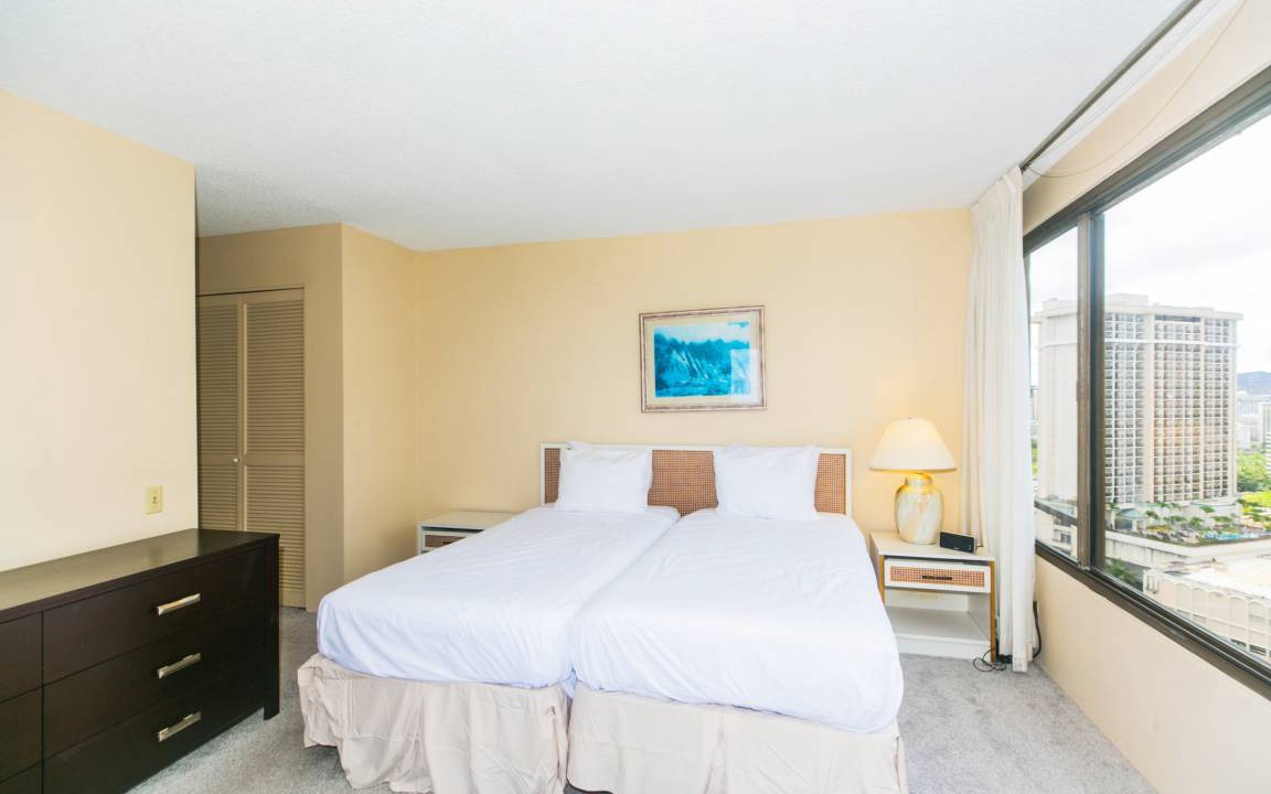 Photo of Bedroom in Waikiki