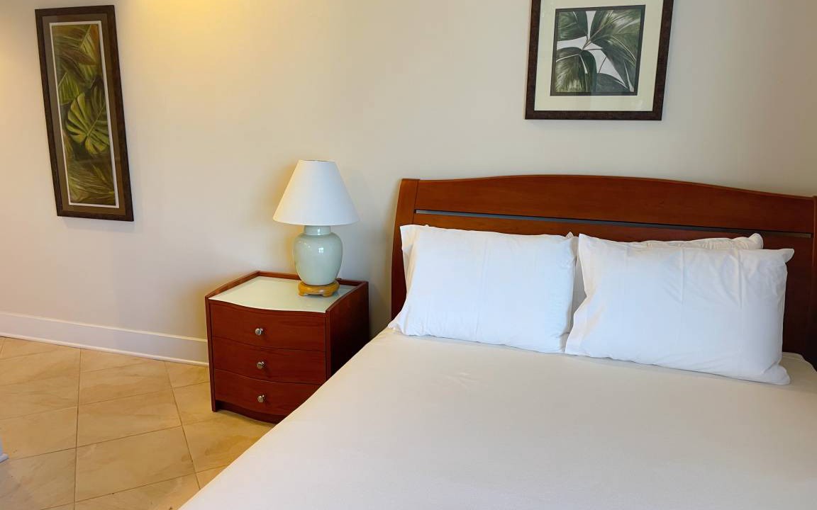Photo of Bedroom in Waikiki