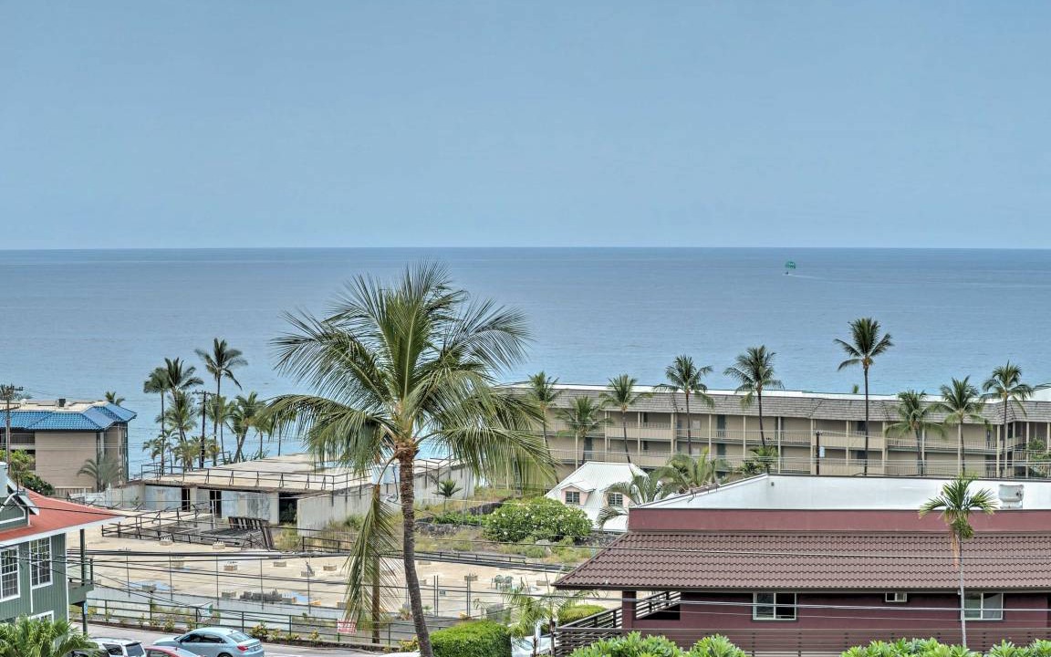Photo of Buildings in Historic Kailua Village