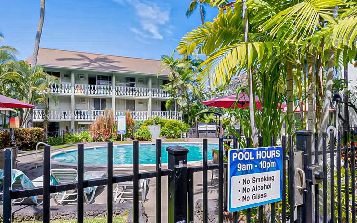 Photo of Others in Historic Kailua Village