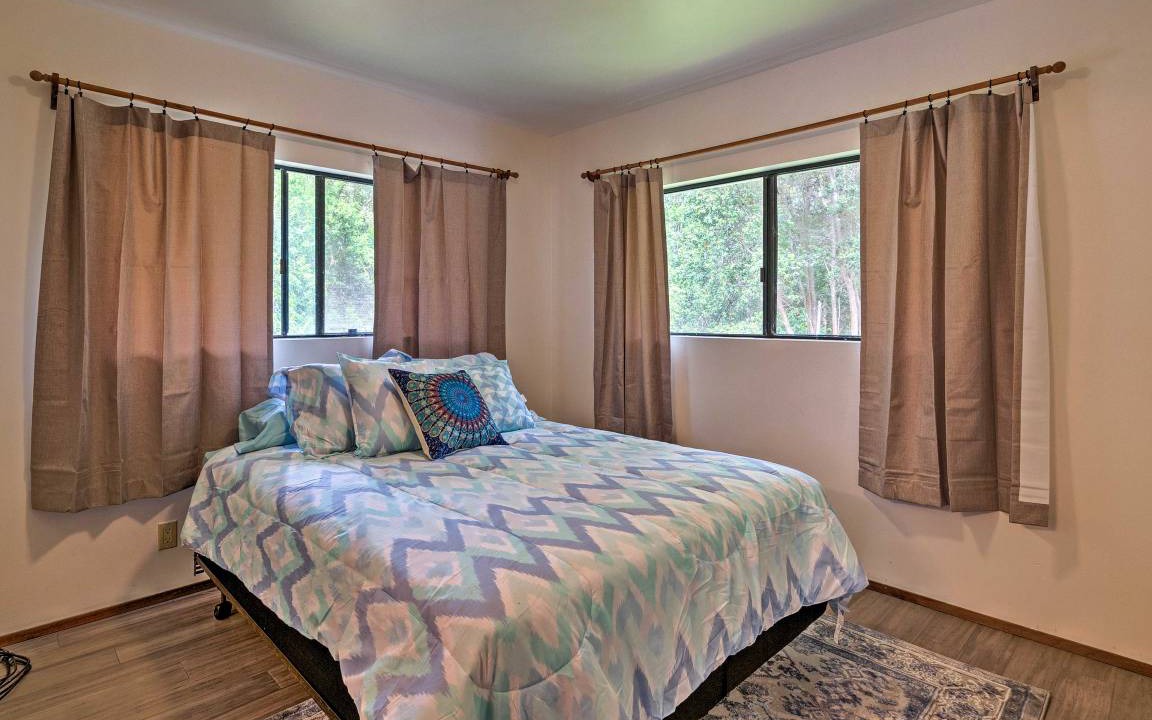 Photo of Bedroom in Naalehu