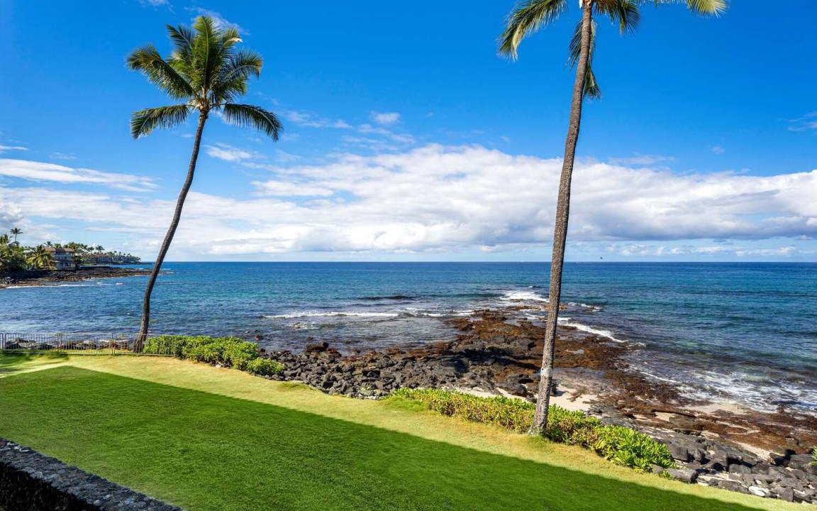 Photo of Others in Historic Kailua Village