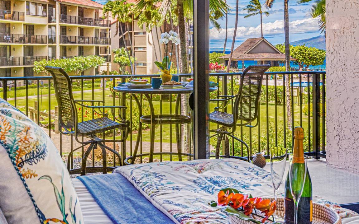 Photo of Patio Balcony in Historic Lahaina Front Street