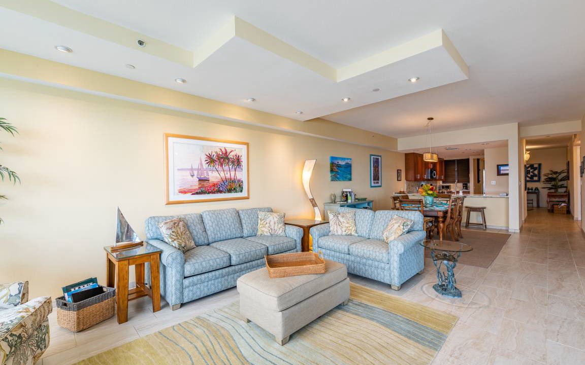 Photo of Livingroom in Kahana