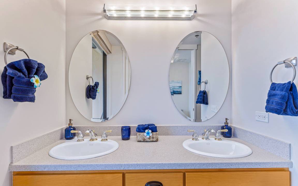 Photo of Bathroom in Kahana