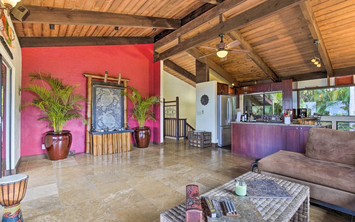 Photo of Livingroom in Kona Palisades
