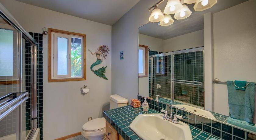 Photo of Bathroom in Ninole