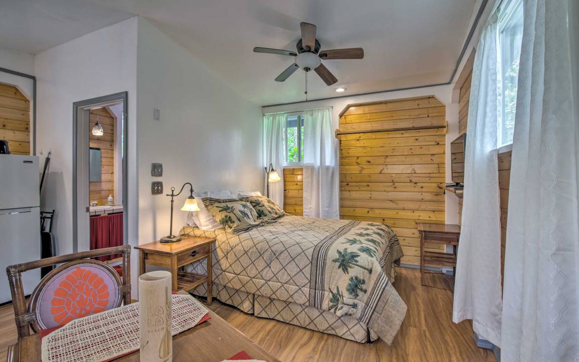 Photo of Bedroom in Leilani Estates
