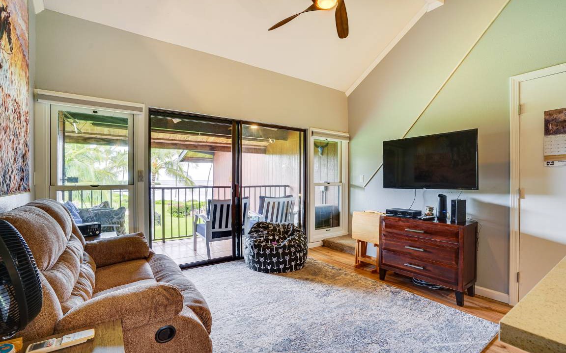 Photo of Livingroom in Kaunakakai