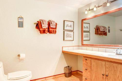Photo of Bathroom in Kona Paradise