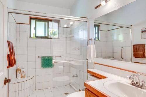 Photo of Bathroom in Kona Paradise