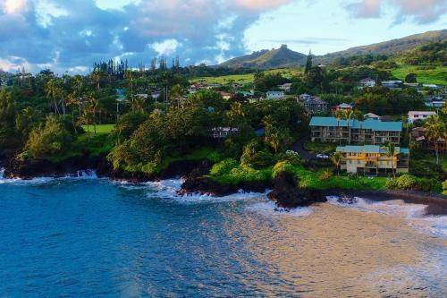 Photo of Others in Hana