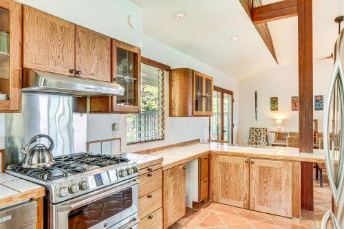 Photo of Kitchen in Kona Paradise