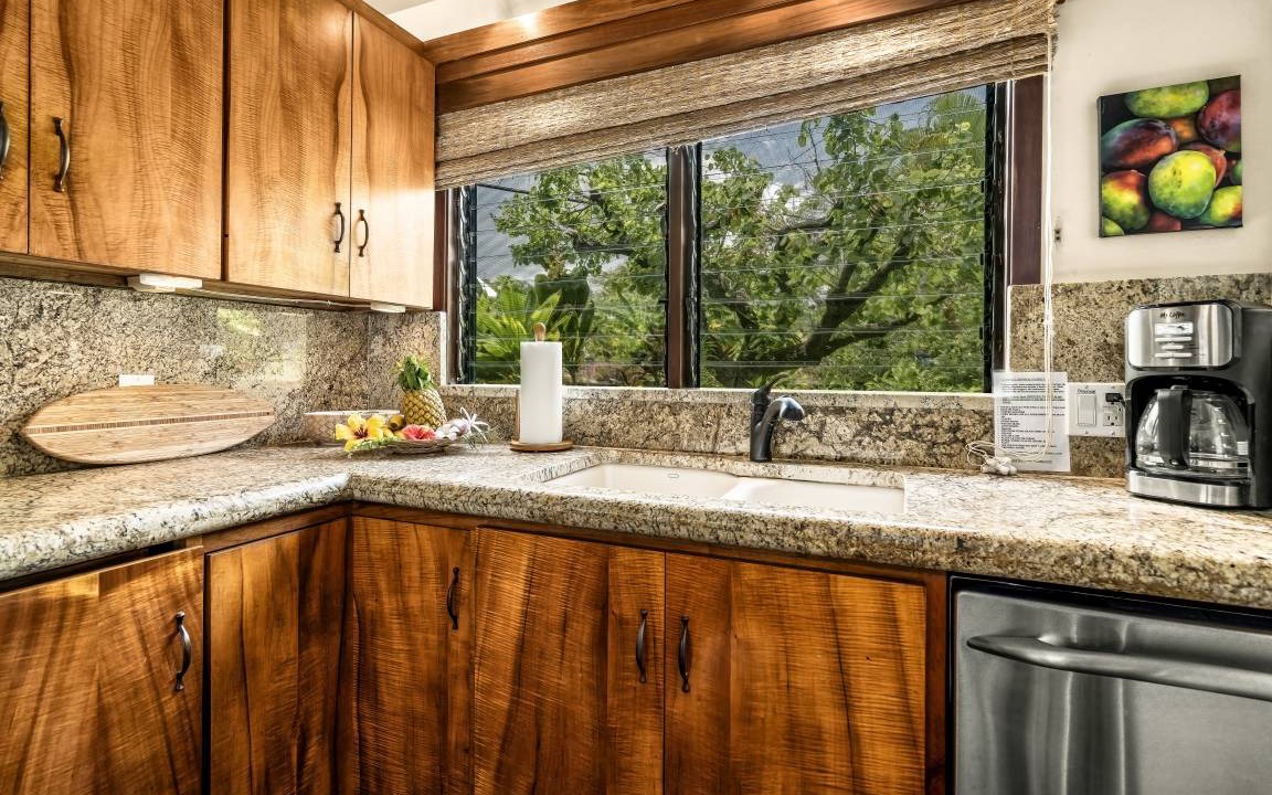 Photo of Kitchen in Kahaluu Bay