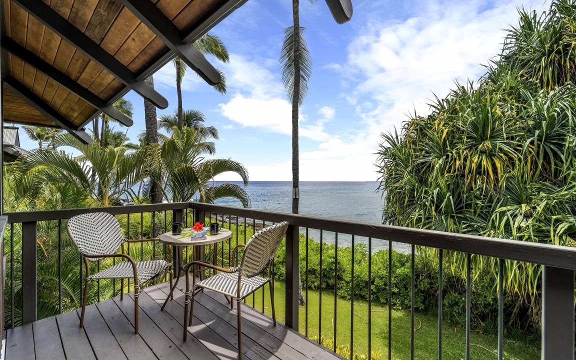 Photo of Patio Balcony in Kahaluu Bay