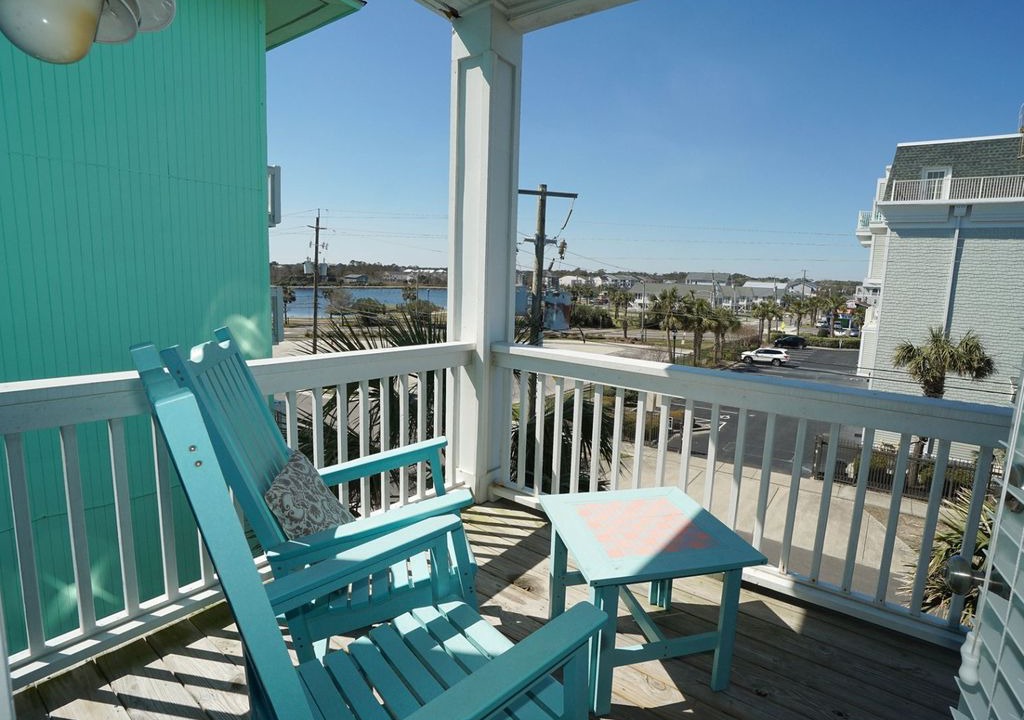 Photo of Patio Balcony in North Carolina Coast