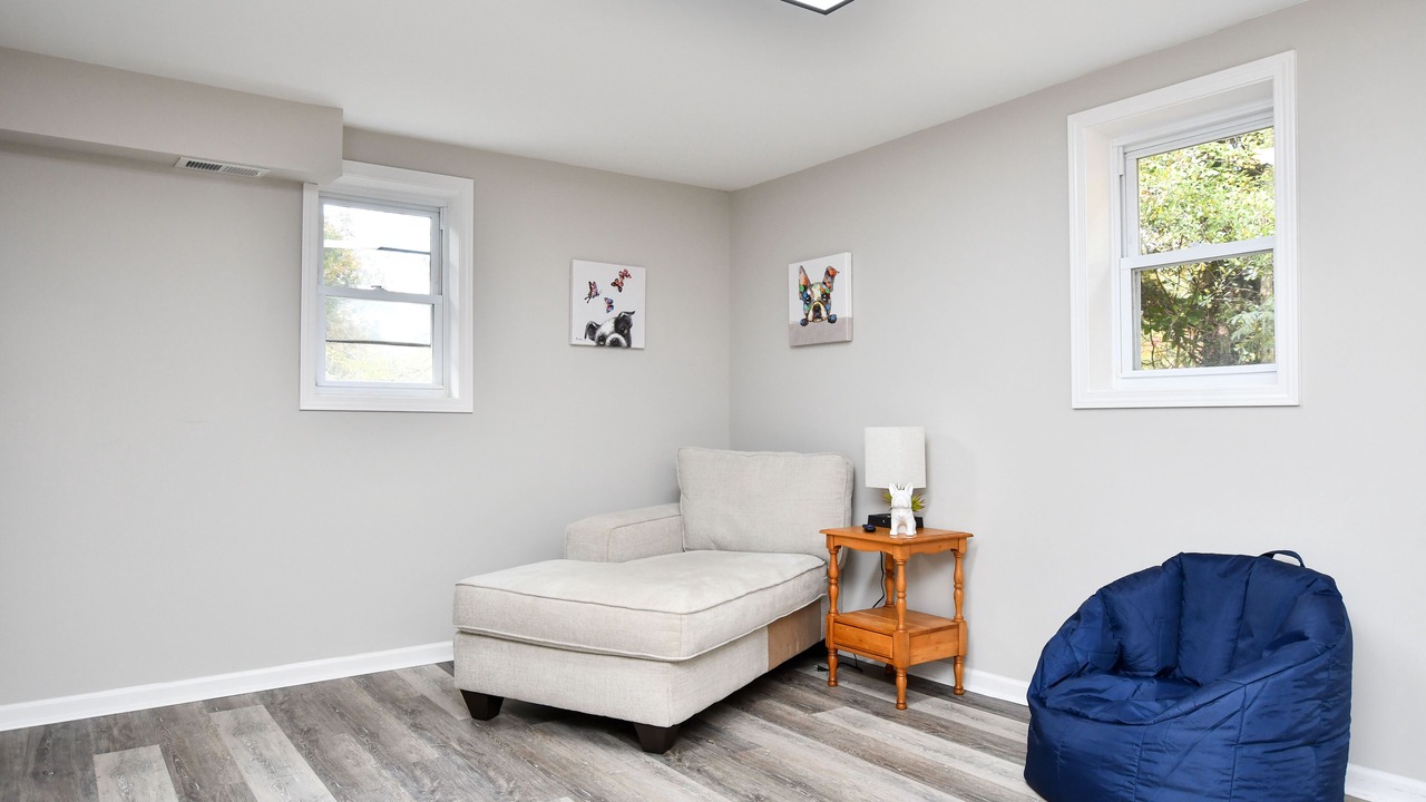 Photo of Livingroom in Taylors