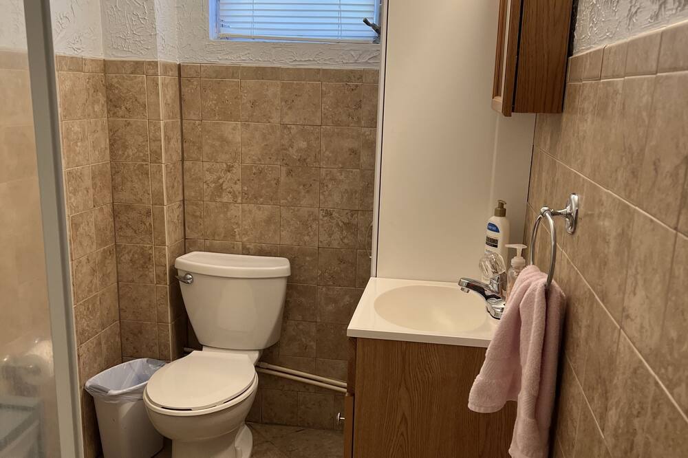Photo of Bathroom in Tamassee
