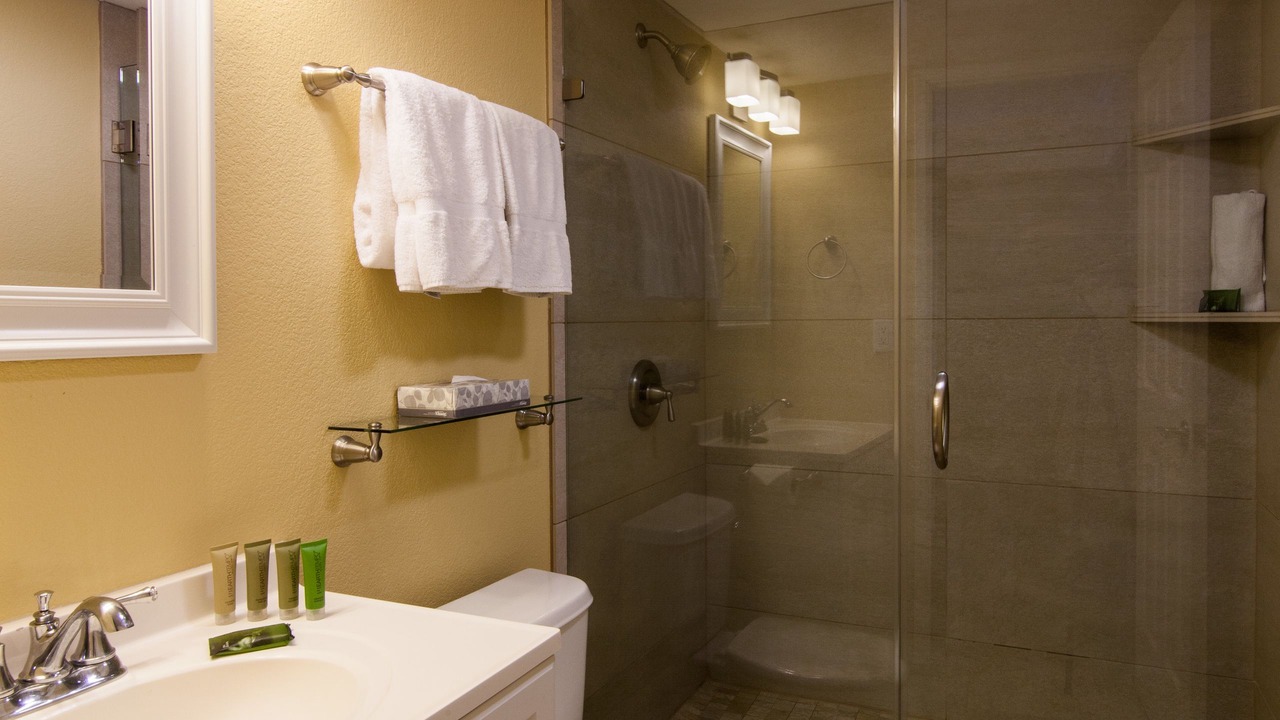 Photo of Bathroom in Historic Kailua Village