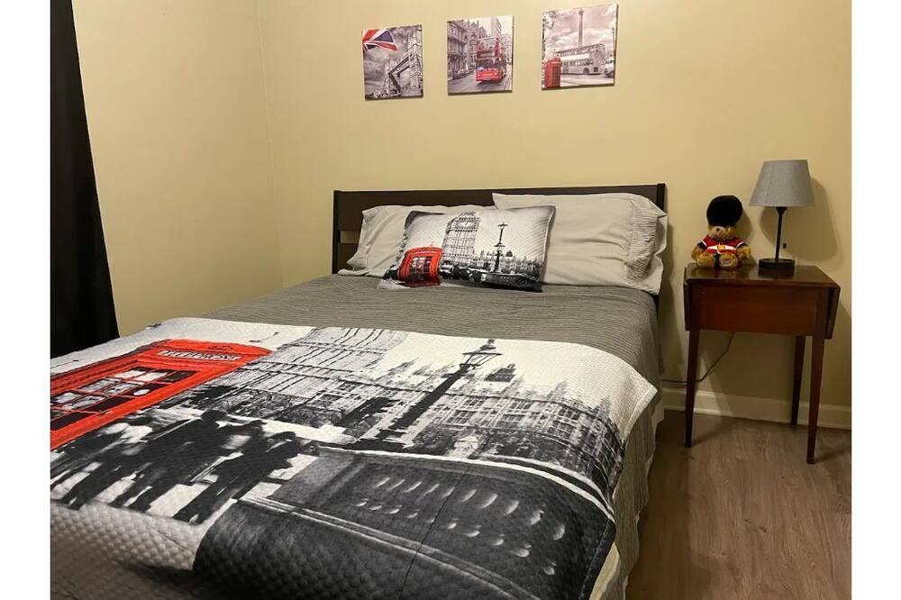 Photo of Bedroom in Mooresville