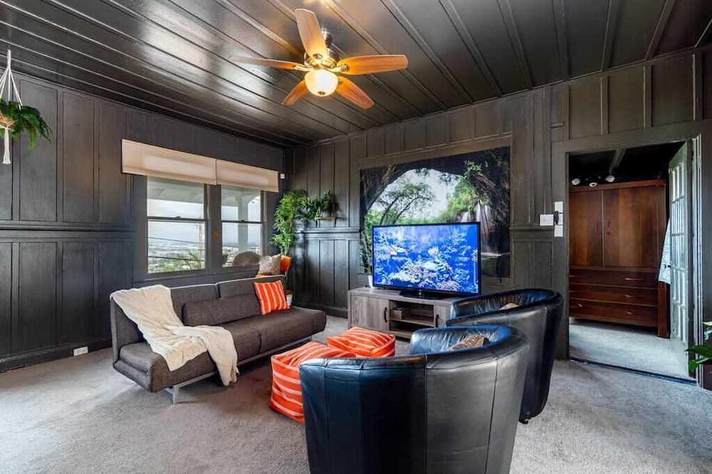Photo of Bedroom in Liliha - Kapalama