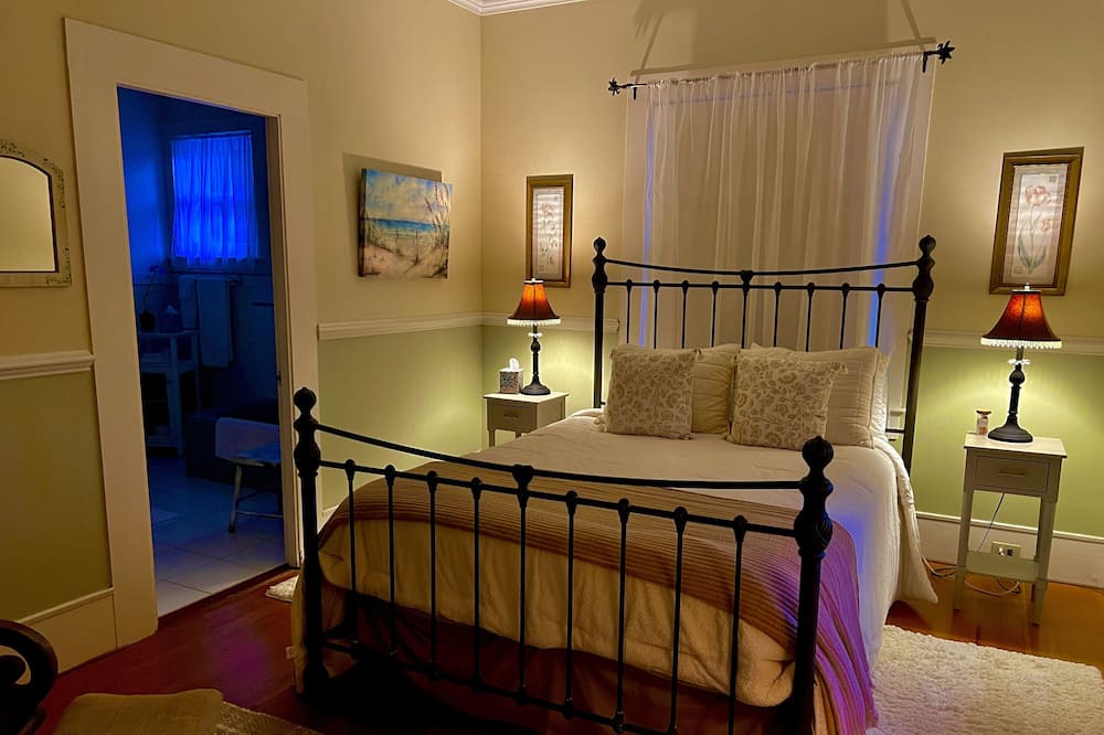 Photo of Bedroom in Hawi