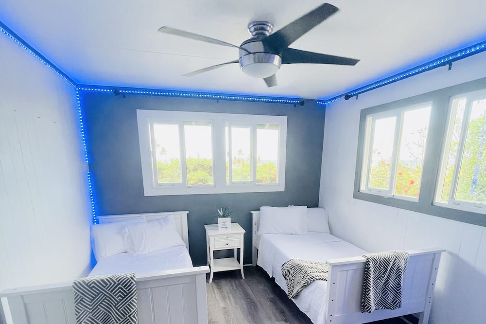 Photo of Bedroom in Ka'a'awa