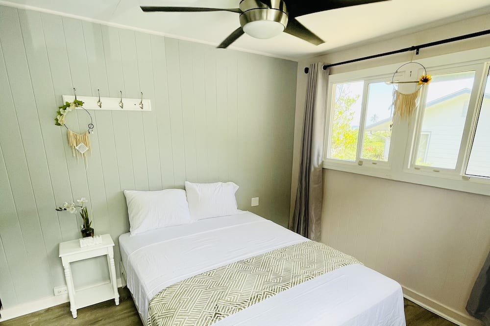 Photo of Bedroom in Ka'a'awa