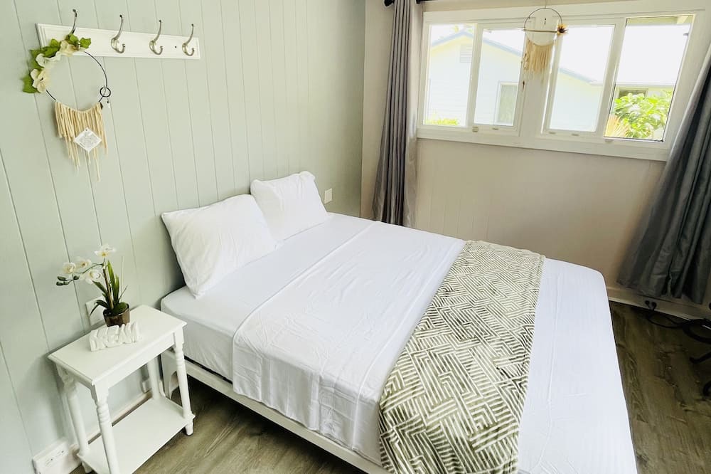 Photo of Bedroom in Ka'a'awa