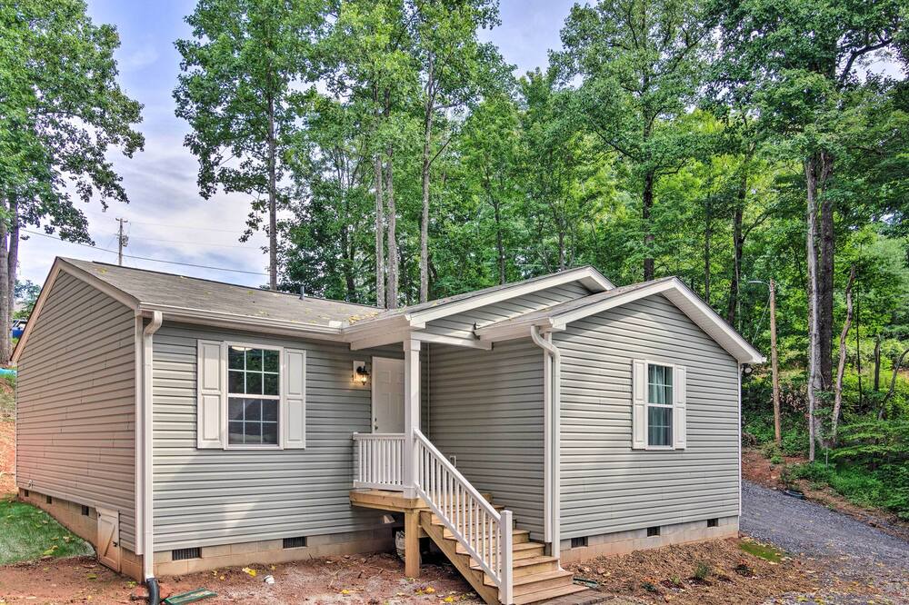 Photo of Outdoor in Morganton
