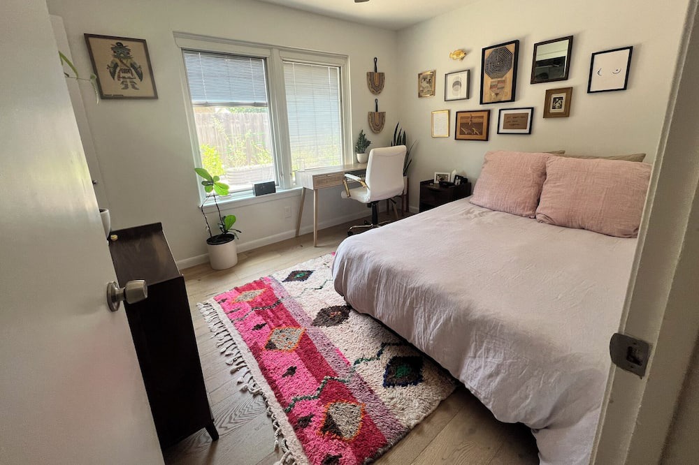Photo of Bedroom in Allandale