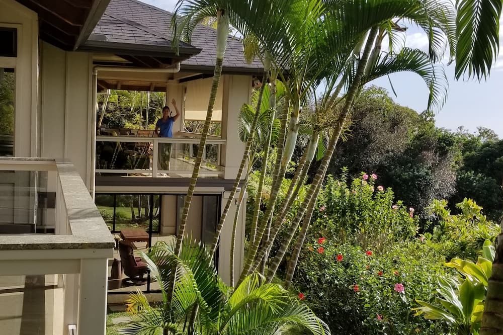 Photo of Patio Balcony in Kalaoa